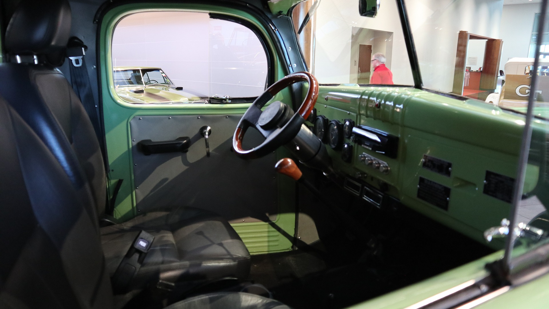 Savoy Automobile Museum – Information on collecting cars – Legendary ...