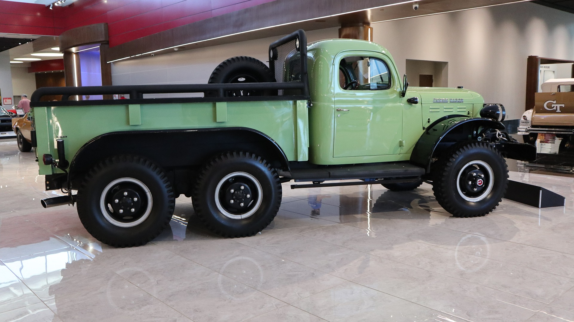 Savoy Automobile Museum – Information on collecting cars – Legendary ...